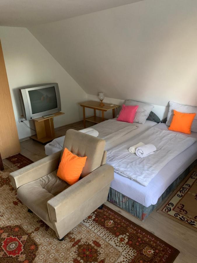 Whitehouse Alsoors Aparthotel ภายนอก รูปภาพ